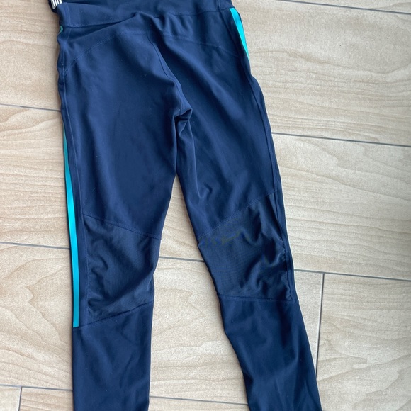 Adidas leggings - Picture 2 of 3